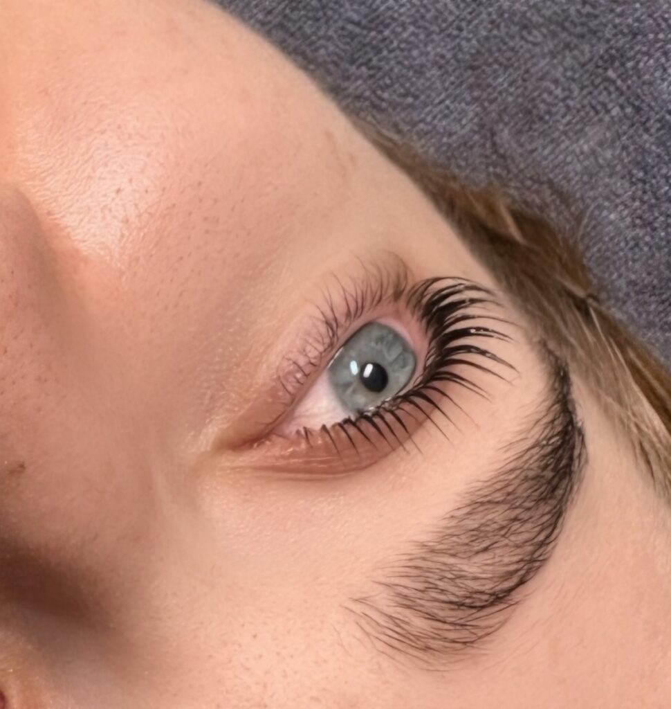 facetune 14 06 2026 23 41 29